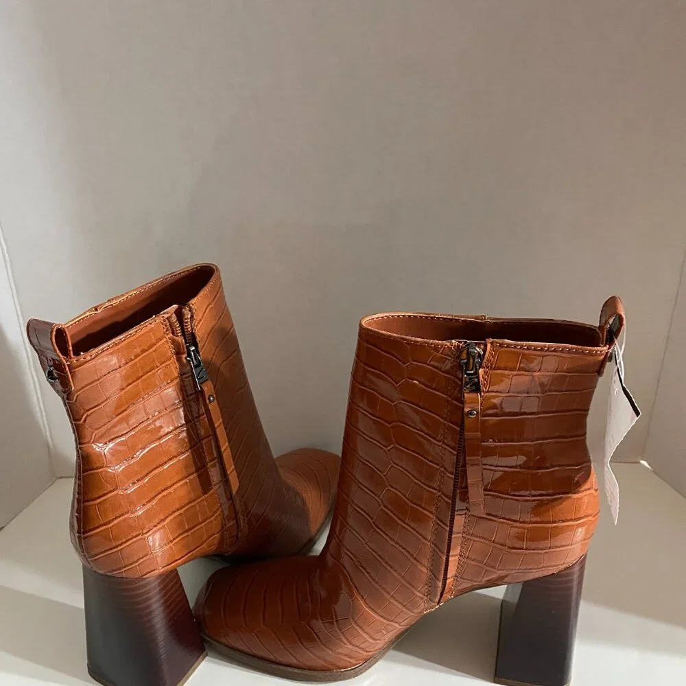 ladies boot - Picture 3 of 4